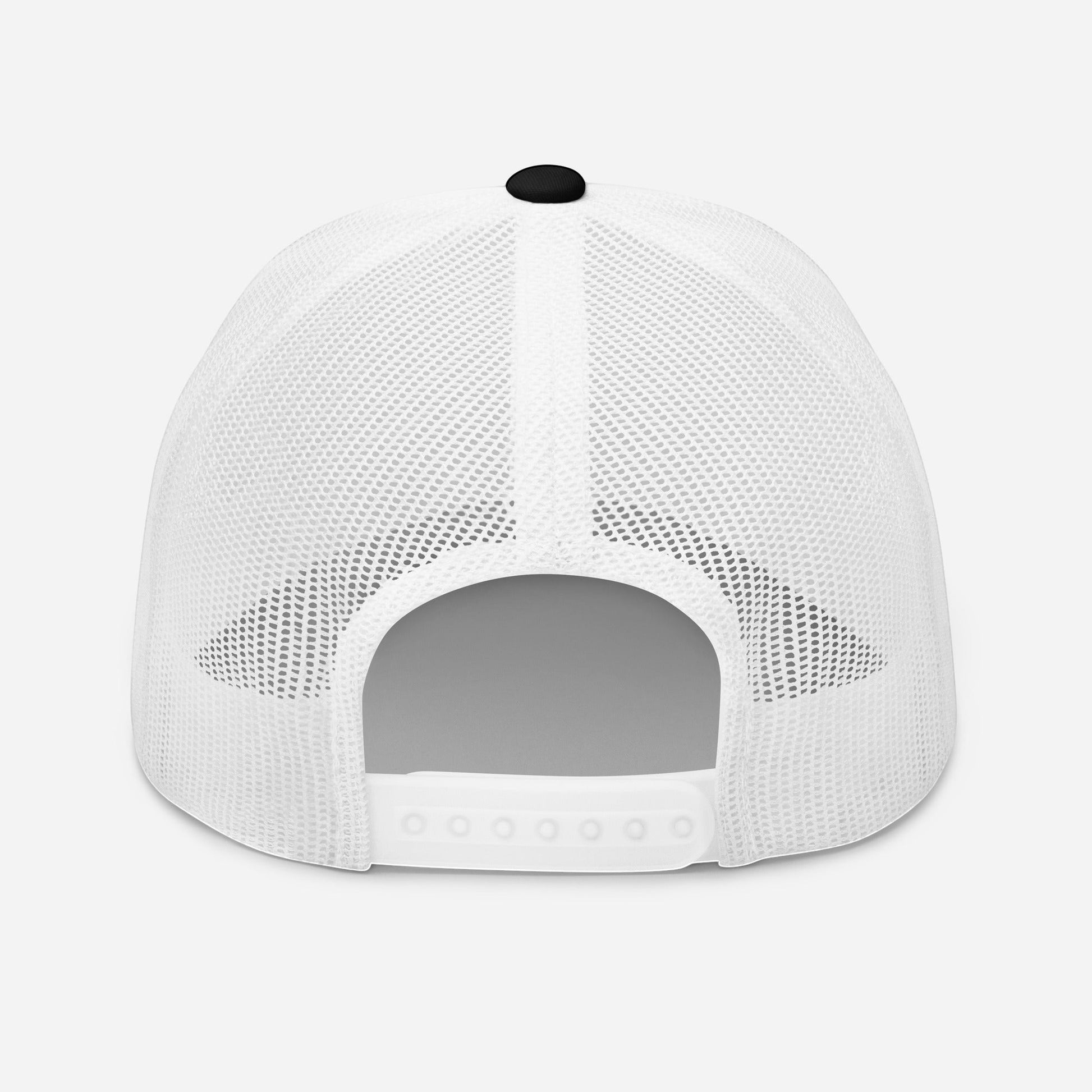 Trucker Cap Curvo - Classic Collection Sente-te Único, Autêntico e Cheio de Estilo Na nossa marca, sabemos que a moda deve refletir a tua personalidade, não apenas seguir tendências. Por isso, criámos o Chapéu Curvo Exclusivo - uma peça única que te disti